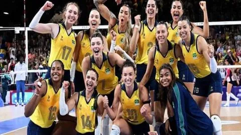 《英超焦点：水晶宫积极接触狼队神锋拉森，球员心向新篇章》